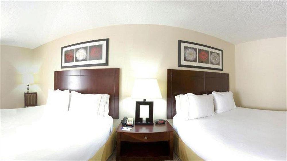 Holiday Inn Express Hotel & Suites Dickson, An Ihg Hotel Esterno foto